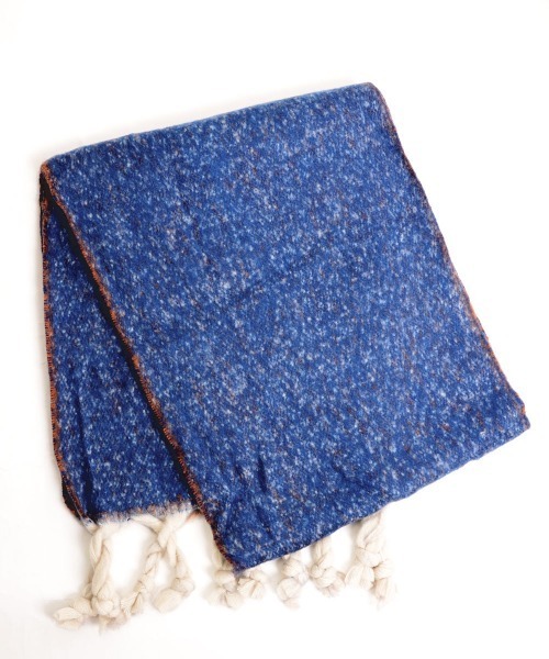 TONE SELECT GOODS（トーンセレクトグッズ）の「【urge select】バイカラー フリンジ ボリューム マフラー（マフラー・レディース・ブルー系/ブラウン系/ブルー系その他/グリーン系/グレー・FREE）」の18枚目の写真