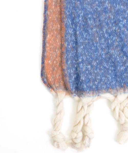 TONE SELECT GOODS（トーンセレクトグッズ）の「【urge select】バイカラー フリンジ ボリューム マフラー（マフラー・レディース・ブルー系/ブラウン系/ブルー系その他/グリーン系/グレー・FREE）」の20枚目の写真