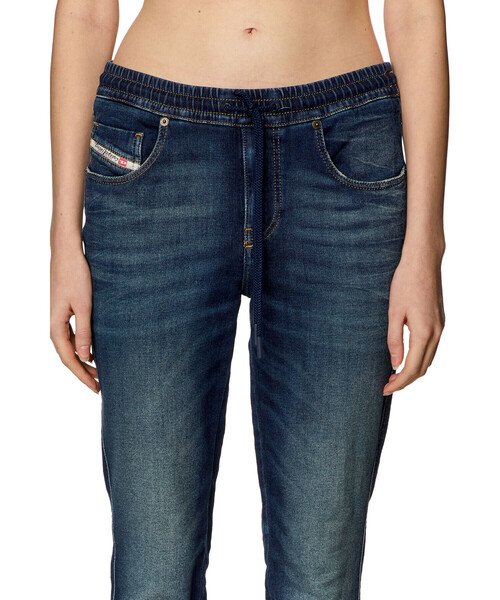 DIESEL（ディーゼル）の「レディース デニム ジョグジーンズ D-TAIL JOGG（デニムパンツ・レディース・インディゴブルー・29inch/23inch/25inch/27inch/31inch）」の2枚目の写真