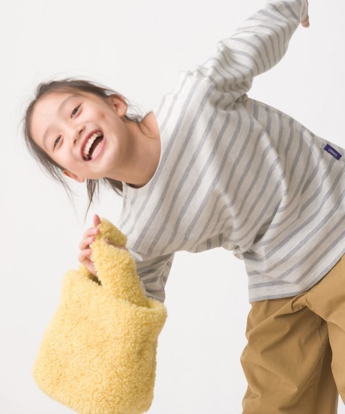 OMNES（オムネス）の「キッズ10番単ボーダー長袖Tシャツ（Tシャツ/カットソー・キッズ・ホワイト×ブルー/ホワイト×ブラック/ホワイト系その他3/ホワイト系その他/ホワイト系その他2/グレー系その他/ピンク系その他/ベージュ系その他・100/140/130/120/110/150）」の17枚目の写真