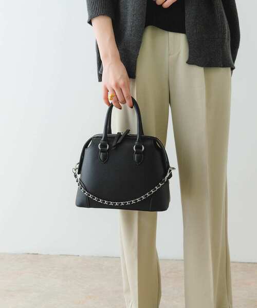 RODE SKO（ロデスコ）の「チェーンボストンバッグ（ボストンバッグ・レディース・ベージュ/ブラック・ONE）」の11枚目の写真