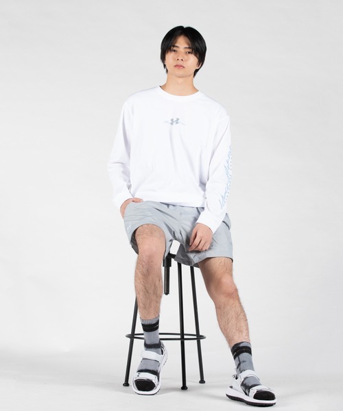 UNDER ARMOUR（アンダーアーマー）の「UAヘビーウェイトコットン ロングスリーブTシャツ（トレーニング/メンズ）（Tシャツ/カットソー・メンズ・ホワイト・XL/XXL/S/L/M）」の3枚目の写真