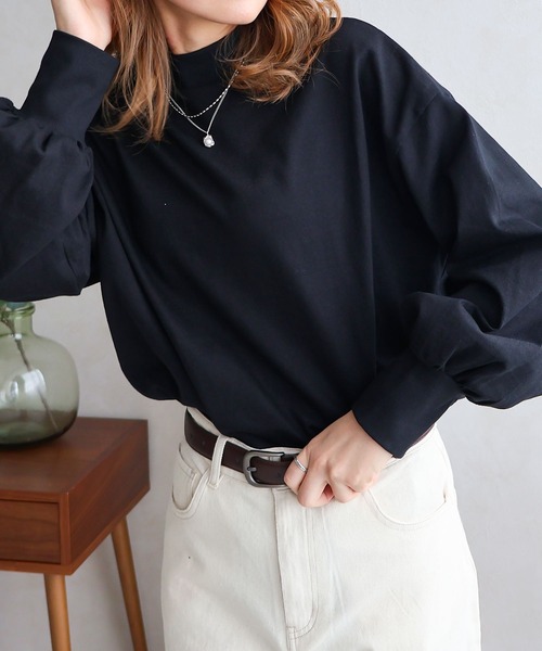 Social GIRL（ソーシャルガール）の「ハイネックボリューム袖ロンT（Tシャツ/カットソー・レディース・アイボリー/ブラック/オフホワイト/グレイッシュベージュ/ブルー/ホワイト系その他/ブラック系その他/ホワイト・FREE）」の5枚目の写真