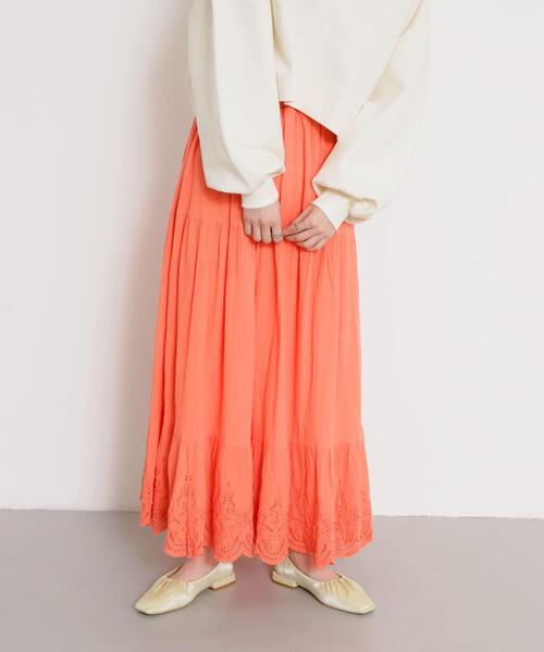 SENSE OF PLACE by URBAN RESEARCH（センスオブプレイスバイアーバンリサーチ）の「スカラップレースヨウリュウティアードスカート（スカート・レディース・レッド/オフホワイト/ブラック・ONE）」の13枚目の写真