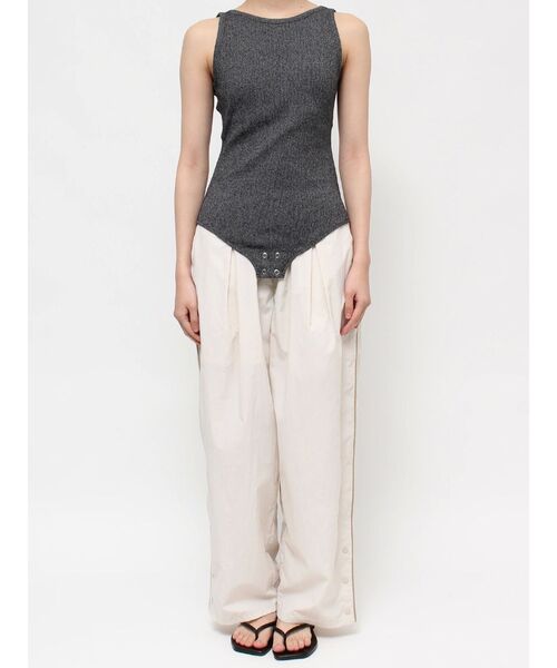 Ungrid（アングリッド）の「メランジボディースーツ（タンクトップ・レディース・アイボリー/チャコールグレー・FREE）」の5枚目の写真