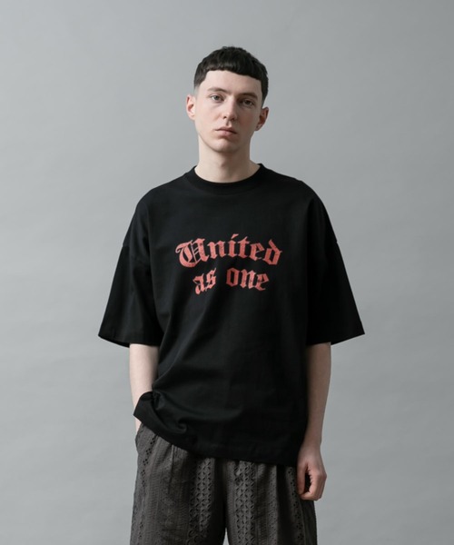 【Scuffers】ユニセックス ドロップショルダー「ICON 」Tシャツ セール】ドロップショルダープリントTシャツ(United)(Tシャツ