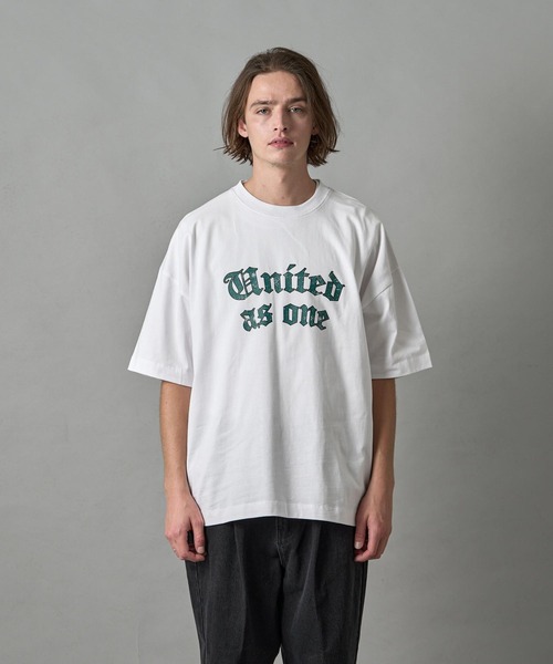 2色 Tシャツ トップス バックロゴ ラウンド ドロップショルダー 楽天市場】韓国 レイヤード ドロップショルダーの通販