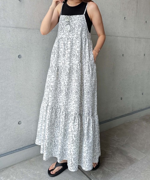 ANME（アンメ）の「フラワープリントティアードキャミワンピース（ワンピース・レディース・オフホワイト/ブラック/ブラウン・M）」の7枚目の写真