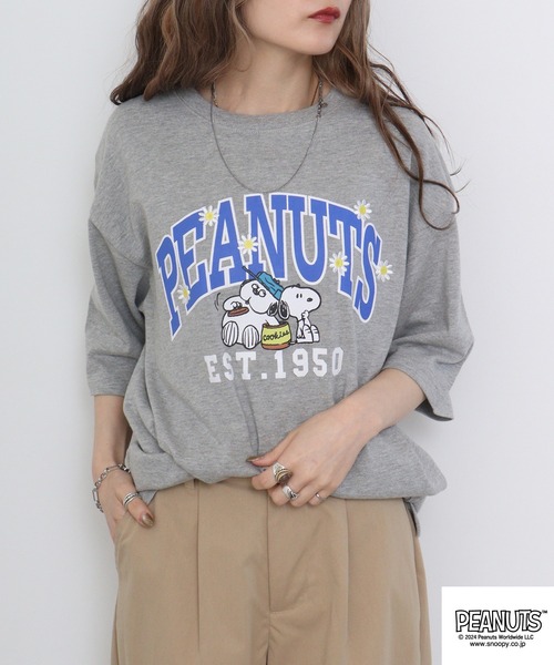 PEANUTS(ピーナッツ)の「PEANUTS フラワーカレッジロゴ ヘビーウエイト ドロップショルダー半袖Tシャツ(Tシャツ/カットソー・メンズ・オフホワイト/レッド/杢グレー・S/M/L/LL)」の20枚目の写真
