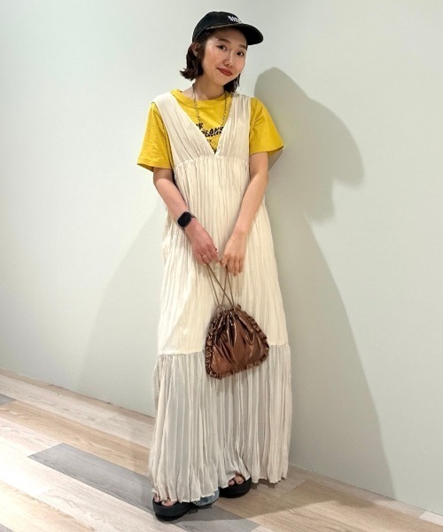 RODEO CROWNS WIDE BOWL（ロデオクラウンズワイドボウル）の「メタリックフリルショルダーバッグ（ショルダーバッグ・レディース・シルバー/ブラウン/ライトブラック・FREE）」の15枚目の写真