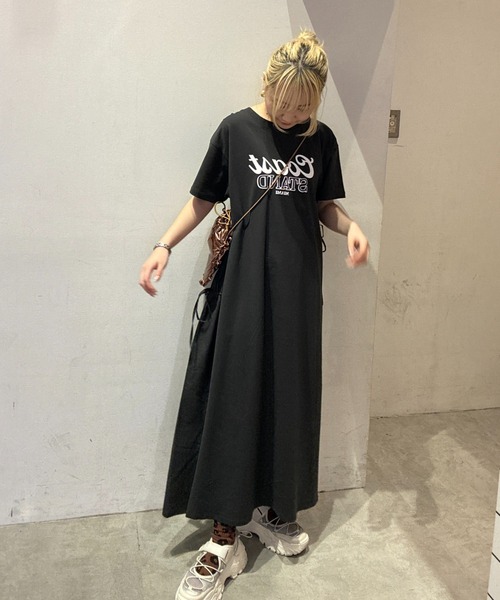 RODEO CROWNS WIDE BOWL（ロデオクラウンズワイドボウル）の「メタリックフリルショルダーバッグ（ショルダーバッグ・レディース・シルバー/ブラウン/ライトブラック・FREE）」の20枚目の写真