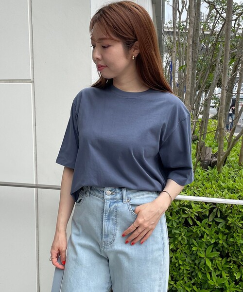 UNFILO(アンフィーロ)の「ベーシックTEE(Tシャツ/カットソー・レディース・ダルブルー系1/パープル系/ホワイト系/ネイビー系1/ブルー系/ブラック系・MEDIUM/LARGE)」の5枚目の写真