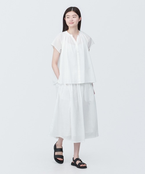 無印良品（ムジルシリョウヒン）の「婦人　強撚ボイル　フレンチスリーブブラウス（シャツ/ブラウス・レディース・ホワイト/グリーン/ブラック/ネイビー・L/M/S/XS/XL）」の5枚目の写真