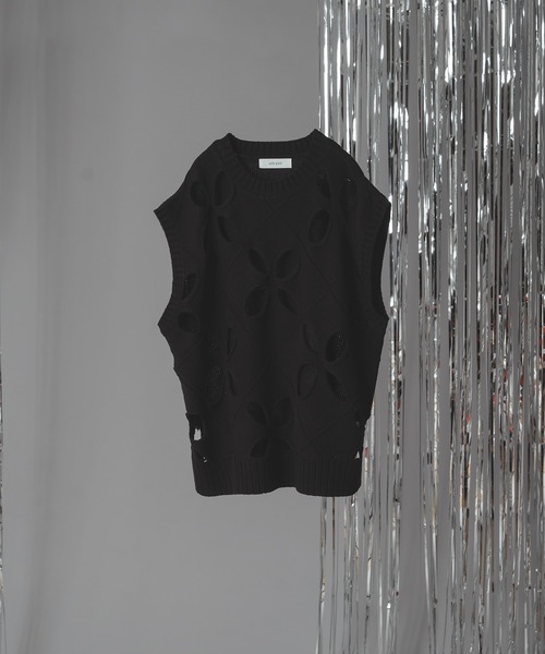 selle glant(セレグランテ)の「FLOWER HOLE SUMMER KNIT VEST/フラワーホールサマーニットベスト(ベスト・メンズ・ブラック/ボルドー・SMALL/MEDIUM/LARGE)」の18枚目の写真