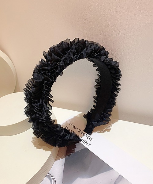 LAFFMO(ラフモ)の「チュールフリルカチューシャ(カチューシャ・レディース・ベージュ/ブラック・F)」の4枚目の写真