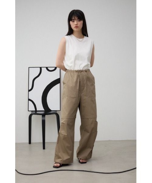 AZUL by moussy（アズールバイマウジー）の「ベーシッククルーネックタンクトップ（タンクトップ・レディース・グレー/オフホワイト/ブラック・FREE）」の6枚目の写真