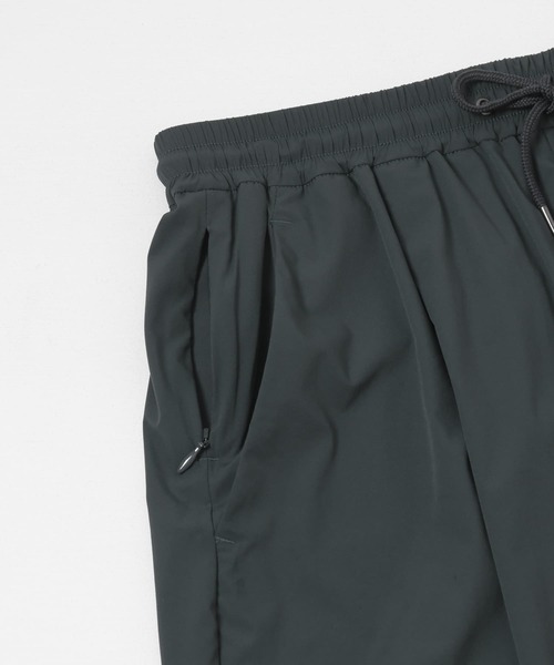 URBAN RESEARCH(アーバンリサーチ)の「『撥水』『UR TECH MoLight』SHORTS(その他パンツ・メンズ・グリーン系その他/グレー/ブラック・MEDIUM/LARGE)」の18枚目の写真