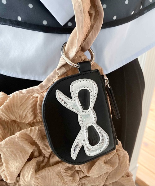 Casselini(キャセリーニ)の「Casselini(キャセリーニ)モチーフコインケース(コインケース・レディース・ブラック/ゴールド/シルバー・FREE)」の2枚目の写真