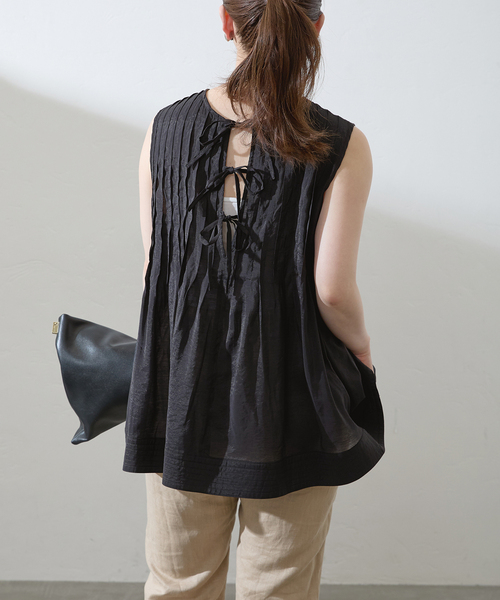 IENA(イエナ)の「TORRAZZO DONNA/トラッゾドンナ Pintuck tunics blouse 6233-571(シャツ/ブラウス・レディース・ブラック/ピンク/キャメル・FREE)」の6枚目の写真