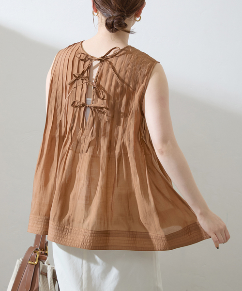 IENA(イエナ)の「TORRAZZO DONNA/トラッゾドンナ Pintuck tunics blouse 6233-571(シャツ/ブラウス・レディース・ブラック/ピンク/キャメル・FREE)」の11枚目の写真