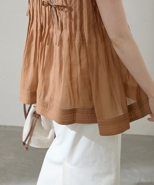 IENA(イエナ)の「TORRAZZO DONNA/トラッゾドンナ Pintuck tunics blouse 6233-571(シャツ/ブラウス・レディース・ブラック/ピンク/キャメル・FREE)」の14枚目の写真