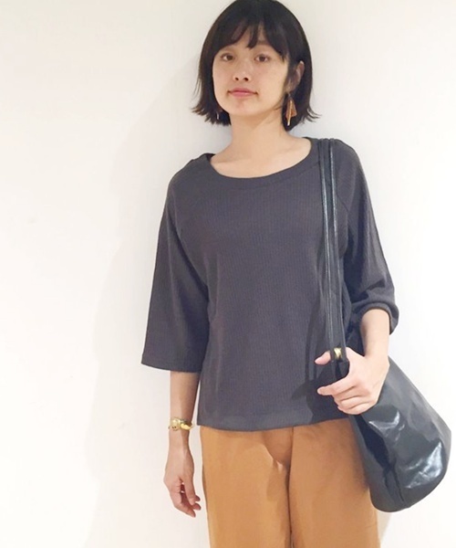 Kastane（カスタネ）の「リブカットソーP/O（Tシャツ/カットソー・レディース・アイボリー/チャコールグレー/カーキ/キャメル・FREE）」の2枚目の写真