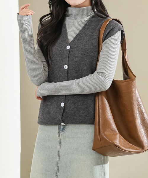 Lace Ladies（レースレディース）の「ソリッドカラー Vネック リブ ニット ベスト（ニット/セーター・レディース・ダークグレー/ライトグレー/ブラウン/ブラック・FREE）」の14枚目の写真