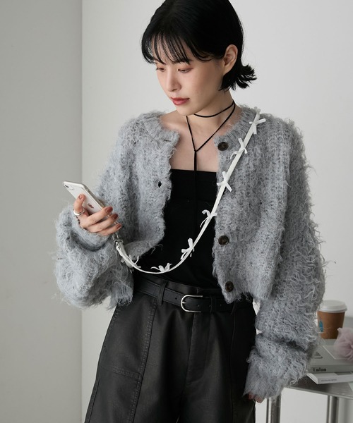 forksy.(フォルクシー)の「【forksy.】ベロアミニリボンストラップ/スマホストラップ(スマホグッズ・レディース・レッド/ホワイト/ブルー/ブラック・FREE)」の16枚目の写真