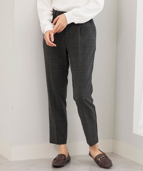 BELLUNA PLUS(ベルーナ)の「ウール調素材美脚テーパードパンツ股下65cm(その他パンツ・レディース・チャコール/グレー系/ブラウン系/ブラック/アイボリー/グレー系1/グレー系2/グレー系3/グレー系4/ダークブラウン系・SMALL/MEDIUM/LARGE/X-LARGE)」の6枚目の写真