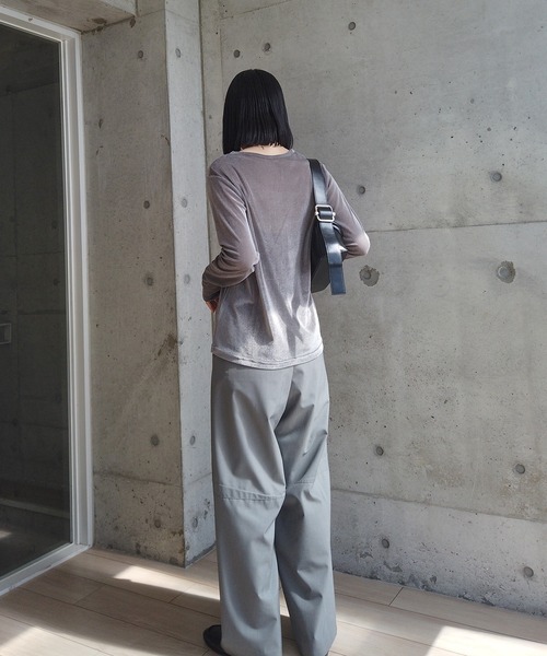 y/m by RIKA（イムバイリカ）の「シアーベロアトップス（Tシャツ/カットソー・レディース・イエロー/ブラック/グレー・FREE）」の19枚目の写真