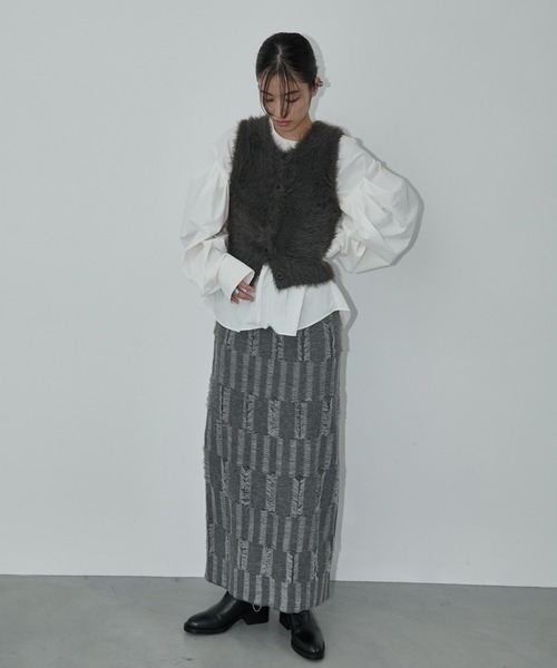AIC.（エーアイシー）の「バルキーフリンジニットロングスカート（スカート・レディース・チャコールグレー/ブラック・FREE）」の18枚目の写真