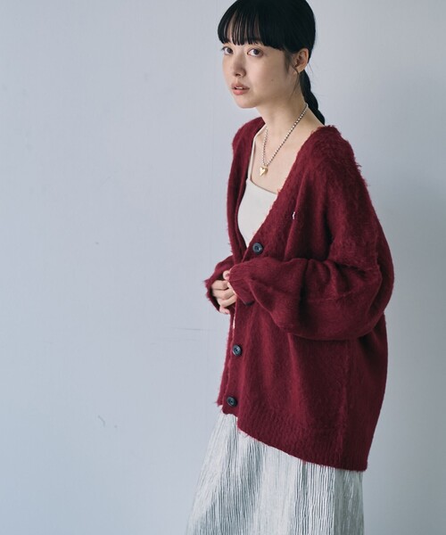 PENNEYS（ぺニーズ）の「PENNEYS（ぺニーズ）別注シャギーVネックカーディガン（カーディガン/ボレロ・レディース・ダークブラウン/オフホワイト/コバルトブルー/ワインレッド・M/L）」の17枚目の写真