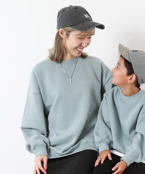 devirock(デビロック)の「カラフルスウェット ふっくら裏起毛 無地 大人トレーナー(スウェット・レディース・グレー系/パープル系7/ブラック系2/グリーン系/ブルー系6/グレー系2/スミクロ/オートミール/オレンジ系5/ブルー系1/ピンク系/レッド系1/ヘザーチャコール/ブルー系2/ダークグリーン・M/L/LL)」の11枚目の写真