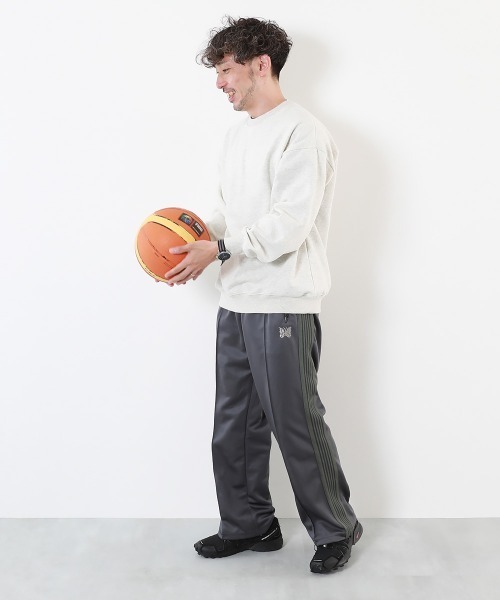 devirock(デビロック)の「カラフルスウェット ふっくら裏起毛 無地 大人トレーナー(スウェット・レディース・グレー系/パープル系7/ブラック系2/グリーン系/ブルー系6/グレー系2/スミクロ/オートミール/オレンジ系5/ブルー系1/ピンク系/レッド系1/ヘザーチャコール/ブルー系2/ダークグリーン・M/L/LL)」の17枚目の写真