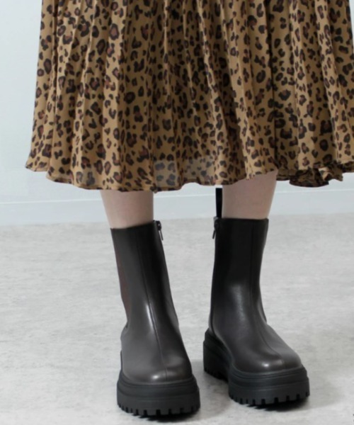 Parade(パレード)の「【厚底】タンクソールサイドゴアブーツ 92905【Parade】(ブーツ・レディース・ダークブラウン/ブラック・S/L/M/LL)」の1枚目の写真