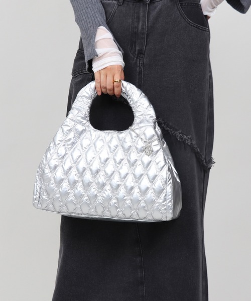 Bermosa(ベルモサ)の「【軽量】2WAY ロングショルダー付き キルティング ミニボストン(ハンドバッグ・レディース・シルバー/ブラック/ブロンズ/ボルドー・FREE)」の1枚目の写真