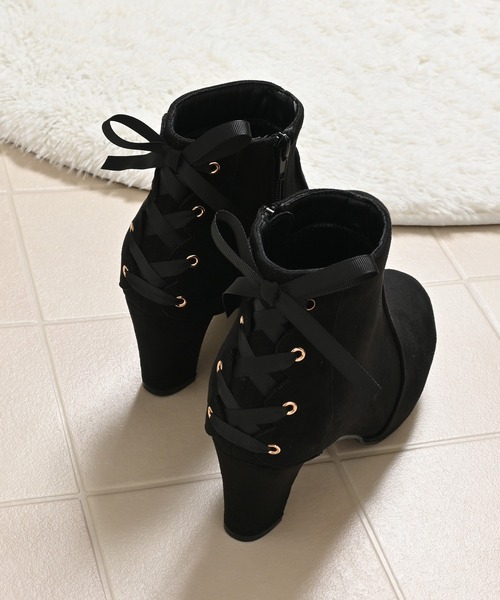 Honeys(ハニーズ)の「バックレースアップブーツ(ブーツ・レディース・チャコール/アイボリー/ブラック・S/M/L/LL)」の15枚目の写真