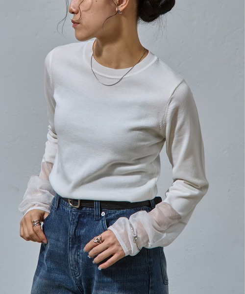 COLONY 2139(コロニートゥーワンスリーナイン)の「袖先シアークルーニット(ニット/セーター・レディース・ブラック/グレイッシュベージュ/オリーブ/オフホワイト/ネイビー・FREE)」の1枚目の写真