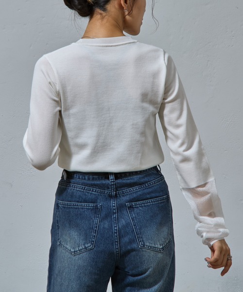 COLONY 2139(コロニートゥーワンスリーナイン)の「袖先シアークルーニット(ニット/セーター・レディース・ブラック/グレイッシュベージュ/オリーブ/オフホワイト/ネイビー・FREE)」の8枚目の写真