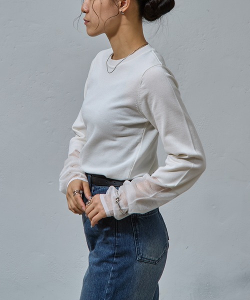 COLONY 2139(コロニートゥーワンスリーナイン)の「袖先シアークルーニット(ニット/セーター・レディース・ブラック/グレイッシュベージュ/オリーブ/オフホワイト/ネイビー・FREE)」の9枚目の写真