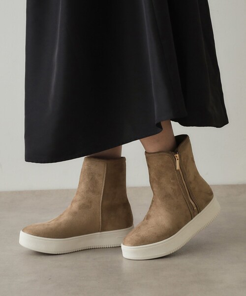 OPAQUE.CLIP(オペークドットクリップ)の「◆スニーカーソールサイドジップブーツ(ブーツ・レディース・ベージュ系6/ブラック・03/02)」の3枚目の写真