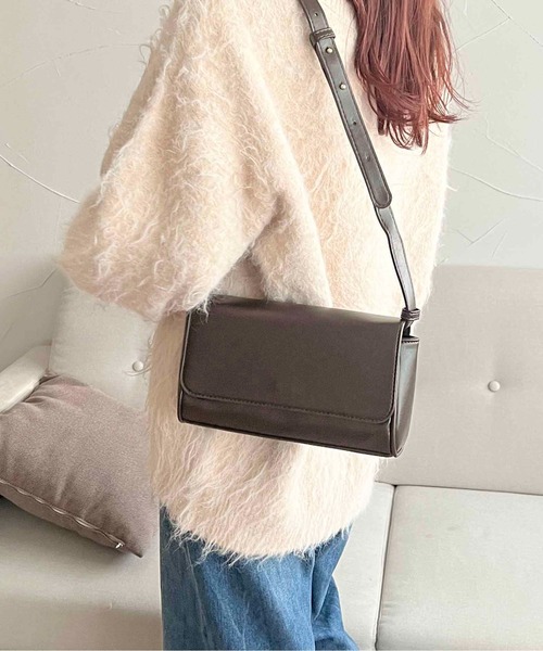 apres jour clair(アプレジュールクレア)の「【apres jour clair×ARIAZ】スクエアベルトバッグ(ショルダーバッグ・レディース・アイボリー/ダークブラウン・FREE)」の5枚目の写真