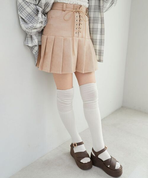 MAJESTIC LEGON(マジェスティックレゴン)の「フロントレースアッププリーツスカパン(スカート・レディース・カーキオリーブ/アイボリー/ベージュ・MEDIUM)」の18枚目の写真