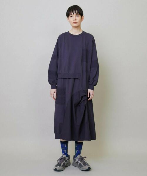 FRAPBOIS(フラボア)の「スウェサー ワンピース(ワンピース・レディース・チャコールグレー/カーキ・1)」の9枚目の写真