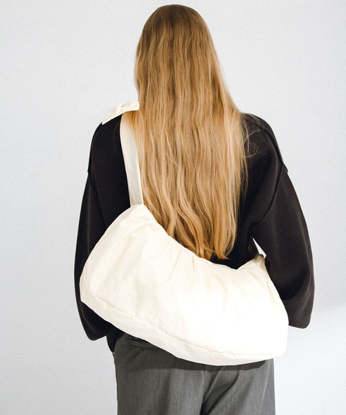 URBAN RESEARCH Sonny Label（アーバンリサーチサニーレーベル）の「2WAYリボンショルダーバッグ（ショルダーバッグ・レディース・ブラック/アイボリー・ONE）」の6枚目の写真