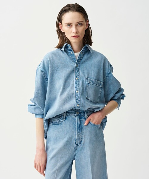 uncrave(アンクレイヴ)の「【upper hights × uncrave】THE SENSE uncrave デニムシャツ(シャツ/ブラウス・レディース・サックスブルー系・1/2)」の1枚目の写真