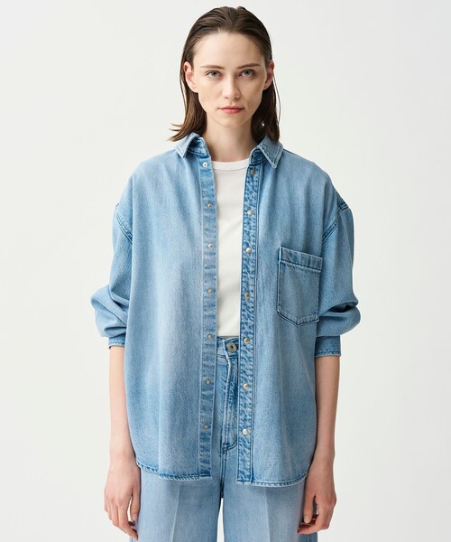 uncrave(アンクレイヴ)の「【upper hights × uncrave】THE SENSE uncrave デニムシャツ(シャツ/ブラウス・レディース・サックスブルー系・1/2)」の2枚目の写真