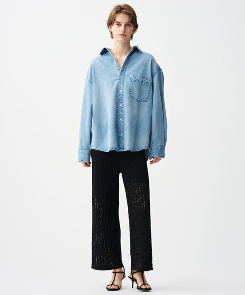uncrave(アンクレイヴ)の「【upper hights × uncrave】THE SENSE uncrave デニムシャツ(シャツ/ブラウス・レディース・サックスブルー系・1/2)」の6枚目の写真