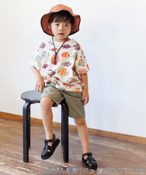 前後着用できるおさかなカーニバル総柄半袖Tシャツ□80～140cm