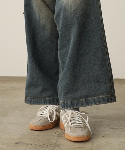 adidas(アディダス)の「adidas/アディダス HANDBALL SPEZIAL W スニーカー(スニーカー・メンズ・グレー/ブラウン/ベージュ/ネイビー/ホワイト×ブラック/レッド・23/23.5/24/24.5/25/26/26.5/27/27.5/28/22/22.5)」の18枚目の写真